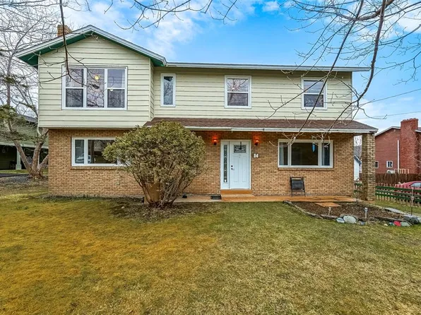 14 Evelys Road, Victoria, NL A0A3B0