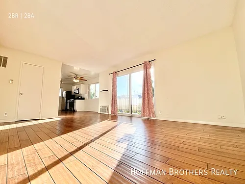 1808 N Harvard Blvd #10 Photo 1