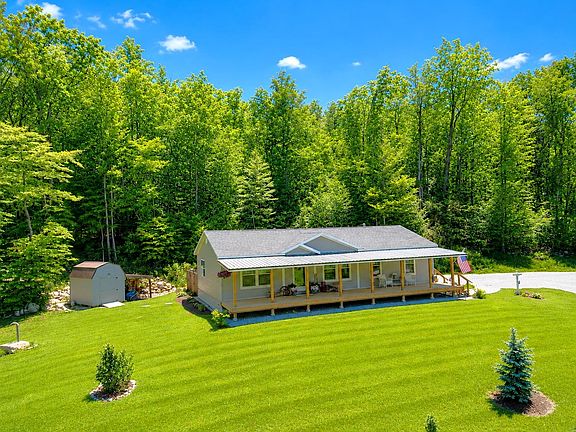 3rd image of 38 Oak Ridge Lane