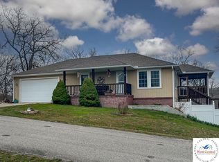 28096 Saddle Rd, Warsaw, MO 65355