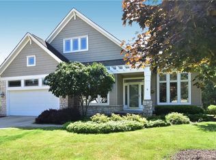 30986 Walden Dr #10, Westlake, OH 44145