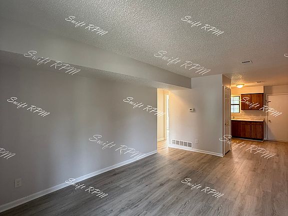 2nd image of 107 W Nichols St Unit 1-A