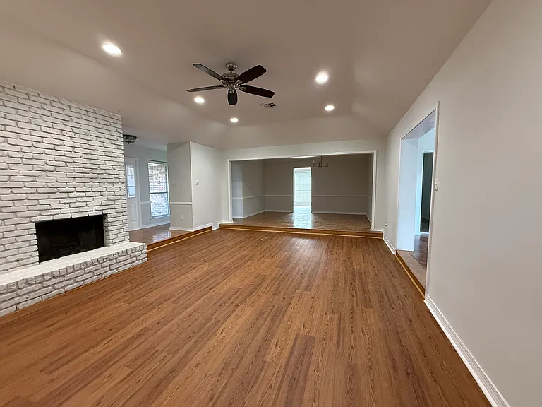 7801 Millicent Way — Photo 22