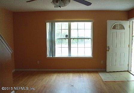 5th image of 1221 Miller St