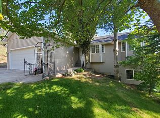 20915 E Watson Ln, Otis Orchards, WA 99027