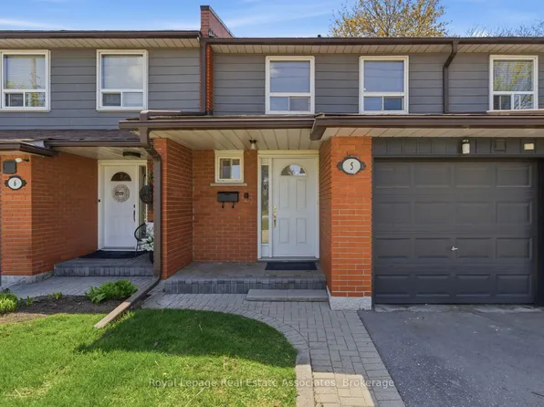 1616 Haig Blvd #5, Mississauga, ON L5E 3C9