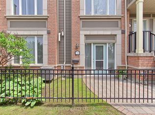 15949 Bayview Ave, Aurora, ON L4G 0S3