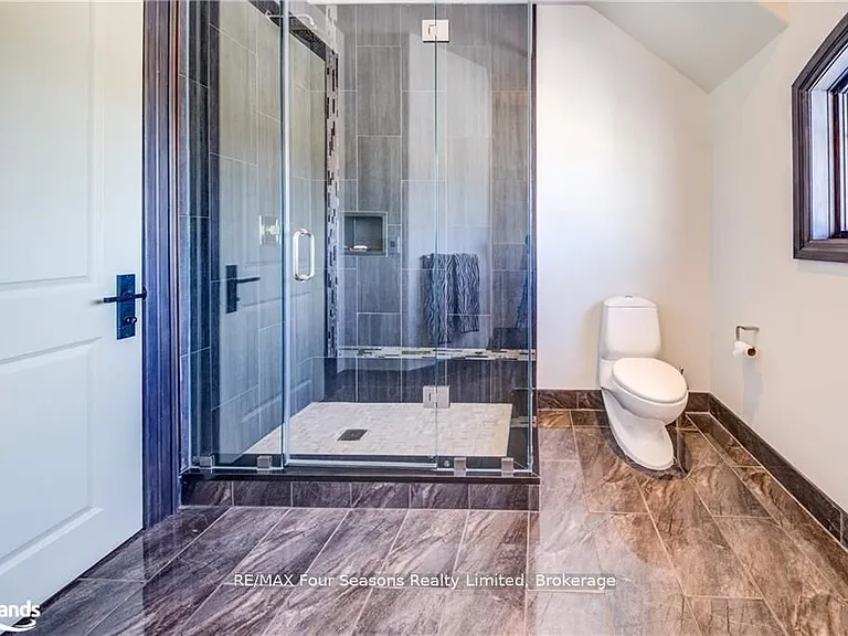 12 Windrose Valley Blvd — Photo 36