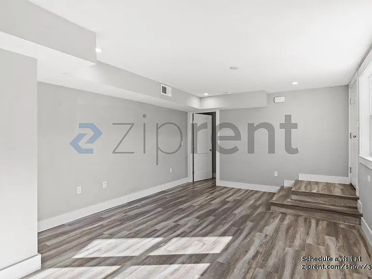 1701 Broadway #A — Photo 5