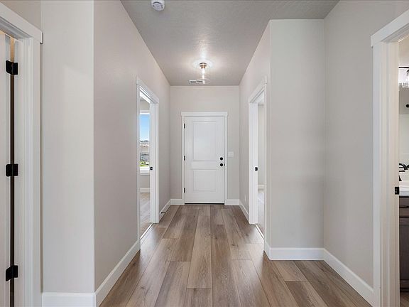 3rd image of 7243 W 29th Pl