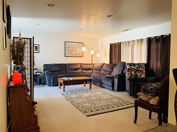 5th image of 22059 Caroline Dr
