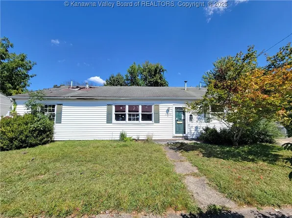 2720 Knox Ave, Saint Albans, WV 25177