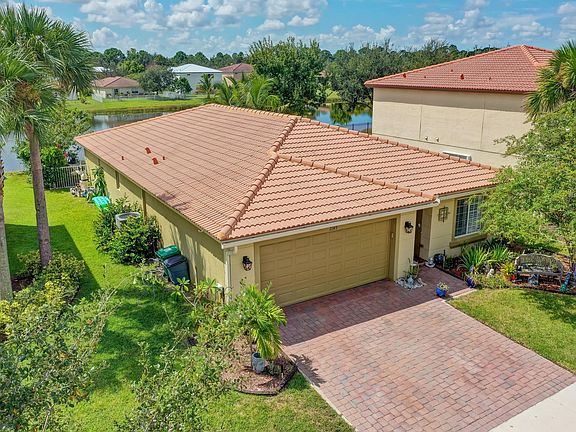4th image of 2149 SW Newport Isles Boulevard