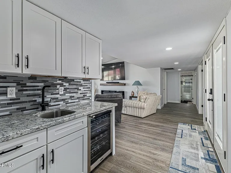 26241 S Lakemont Dr — Photo 4