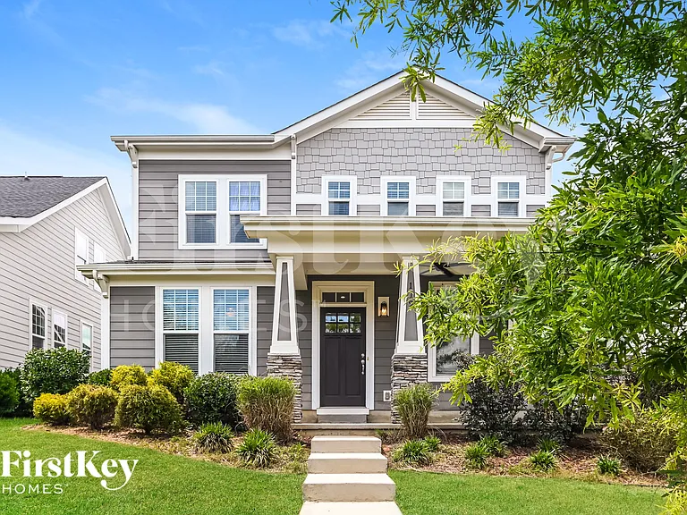 112 Keats Aly — Photo 1