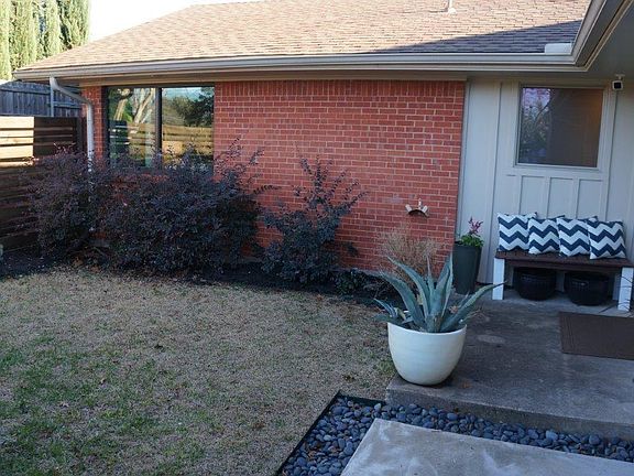 2nd image of 10926 Lubbock Dr