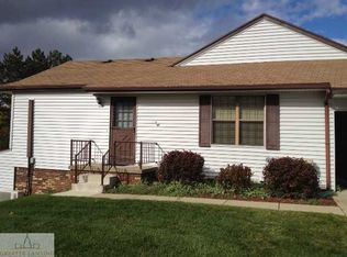 519 Red Cedar Blvd, Williamston, MI 48895