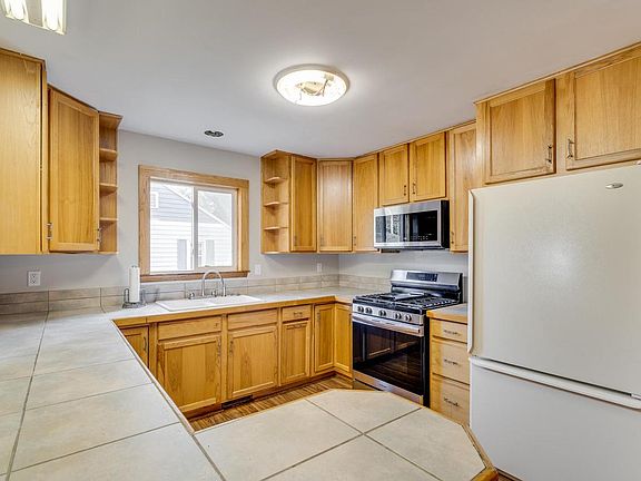 3rd image of 12021 254th AVENUE