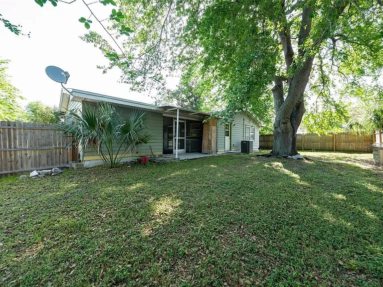 14644 SW 35th Terrace Rd — Photo 19