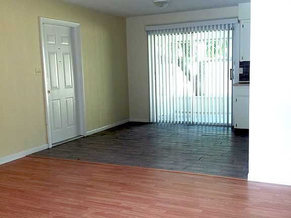 5th image of 1620 NW 55th St
