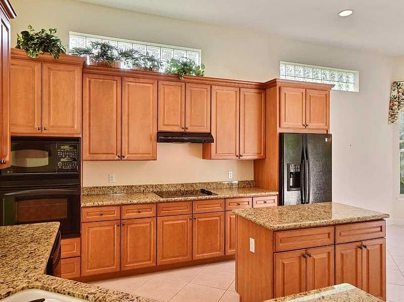 1st image of 1325 W Island Club Sq