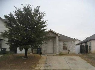 235 Ocean Dr, Laredo, TX 78043