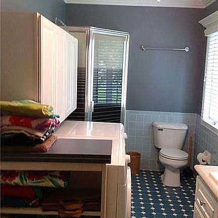 3rd image of 1655 W Shady Ln