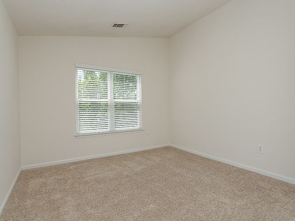 5th image of 20186 Braeton Bay Ter APT 102