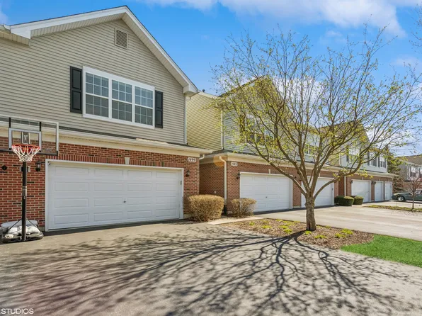 1499 Shagbark Dr, Bolingbrook, IL 60490