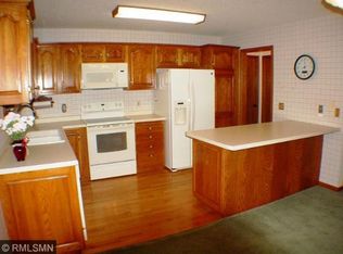 503 Lake View Dr, Buffalo, MN 55313