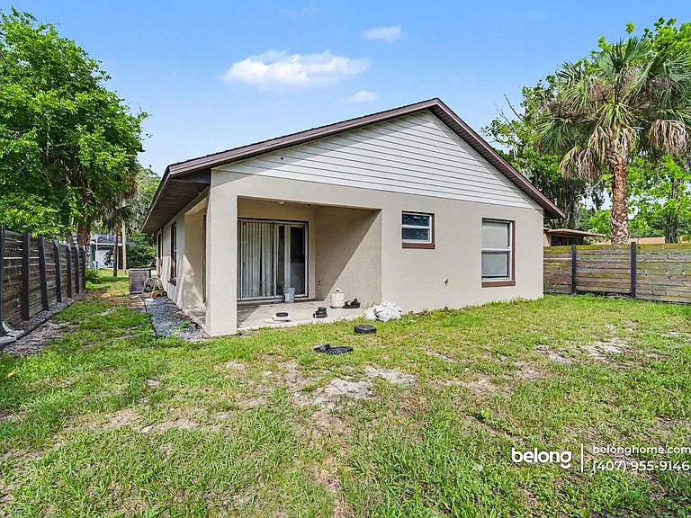550 Ruth St — Photo 3