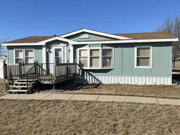 2014 11th Ave SW, Watertown, SD 57201