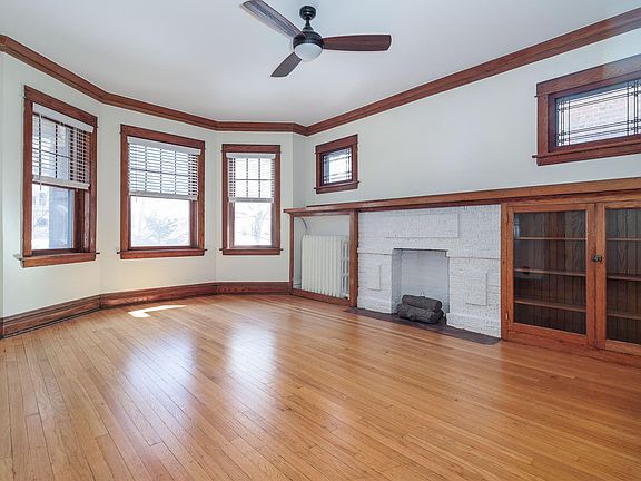 4th image of 1001 Wesley Ave #2