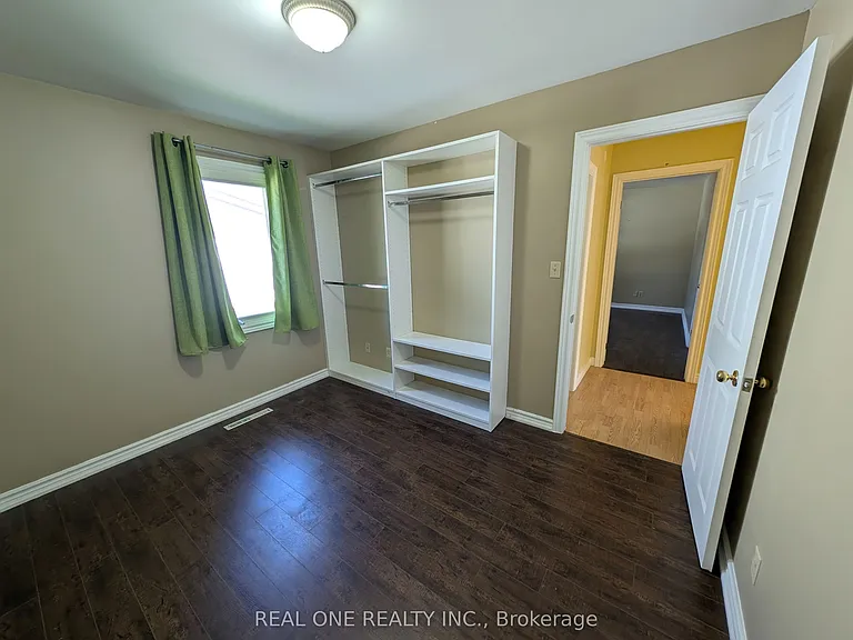157 Bessborough Dr — Photo 18