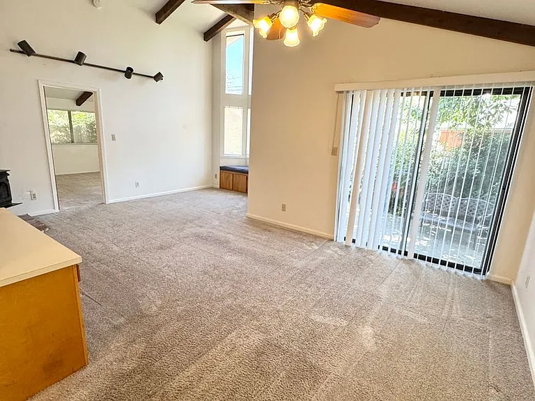 5219 Huston Ct — Photo 6
