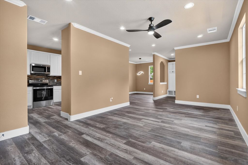 108 Griffin St, Waxahachie, TX - View 6