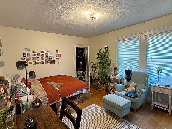 4th image of 44 Chetwynd Rd #2