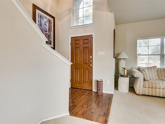 2nd image of 2920 Lynnwood Ln