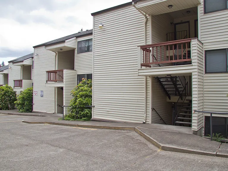 Second Wind Apartments — Photo 16
