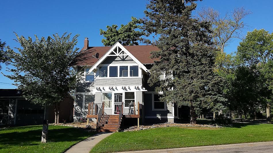 1st image of 3800 Wooddale Ave