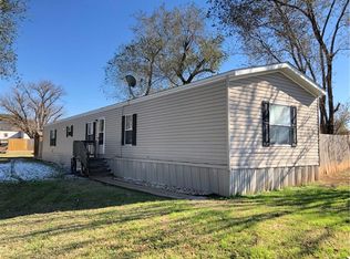 205 S 18th St, Clinton, OK 73601