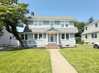(Undisclosed Address), Amityville, NY 11701