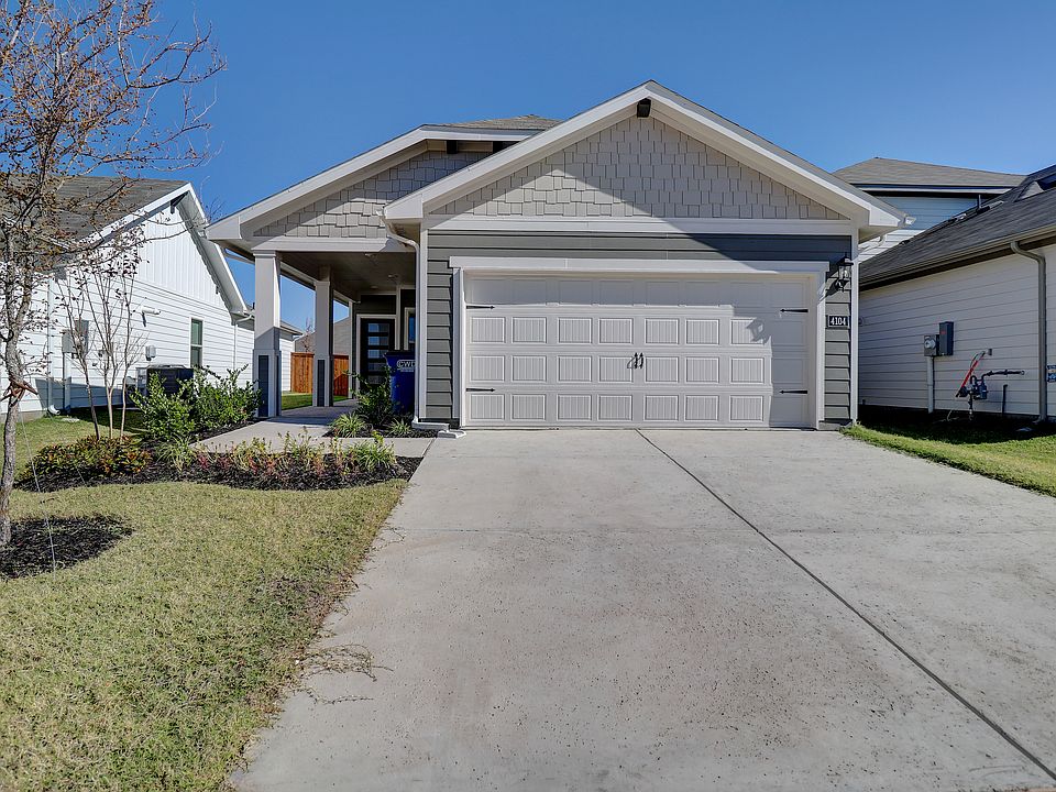 1st image of 4104 Zoe Ln