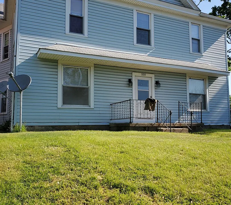 555 E Wheeling St