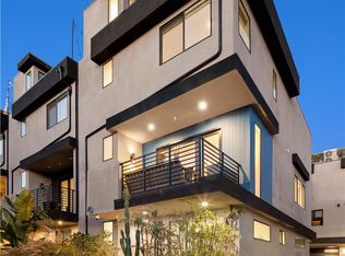 922 N Ridgewood Pl, Los Angeles, CA 90038