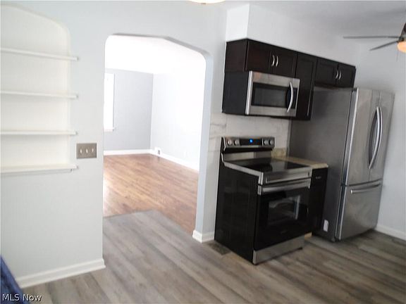 3rd image of 13507 Wolf Ave