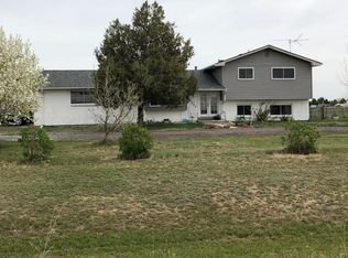 54465 E Bobcat Ln, Strasburg, CO 80136