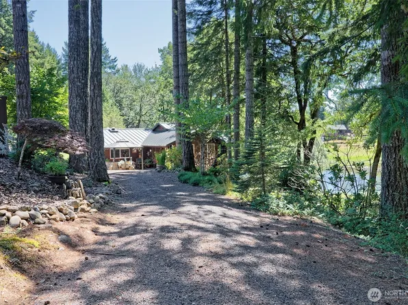 2111 W Hanks Lake Road, Shelton, WA 98584