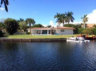 620 NE Phillips Dr, Boca Raton, FL 33432