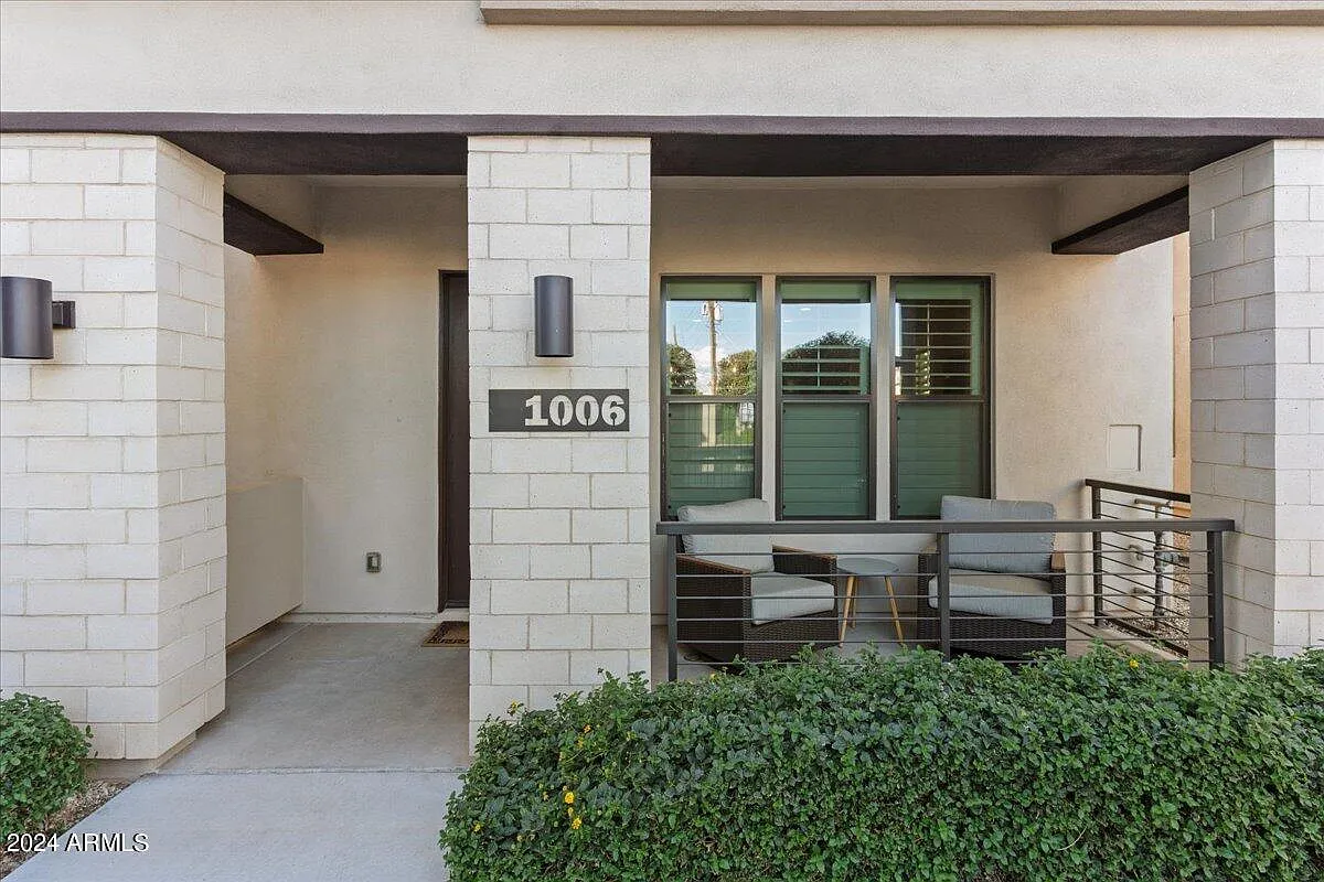 3 bed, 2.5 bath, 1790 sqft, $4,000 — Photo 4